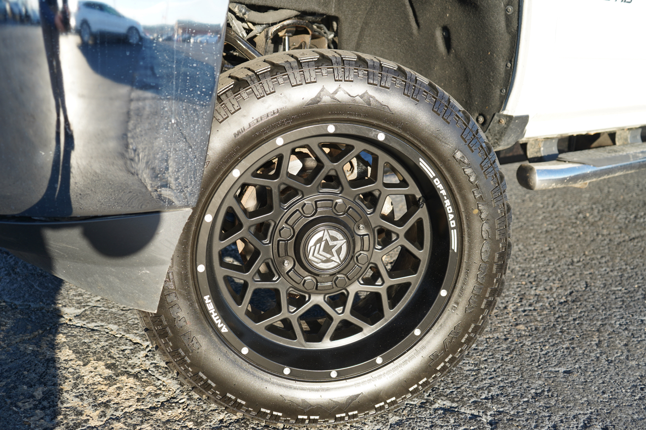 Chevrolet Silverado 2500HD 4WD Crew Cab 153.7" LT 2017