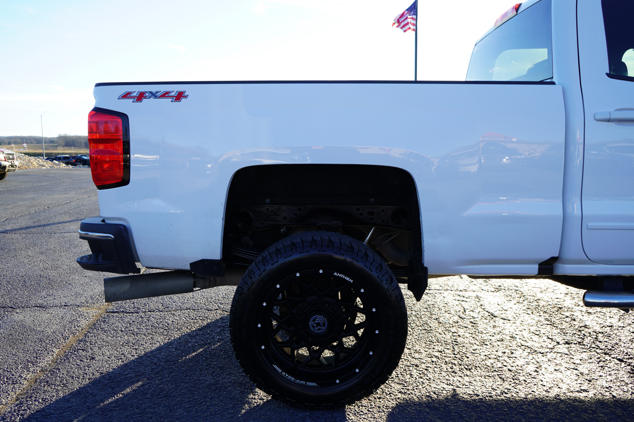 Chevrolet Silverado 2500HD 4WD Crew Cab 153.7" LT 2017