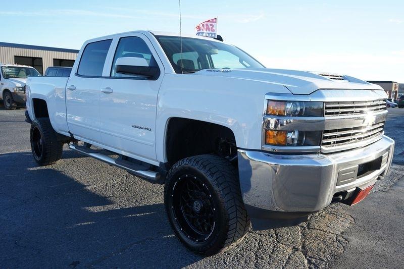 Chevrolet Silverado 2500HD 4WD Crew Cab 153.7" LT 2017
