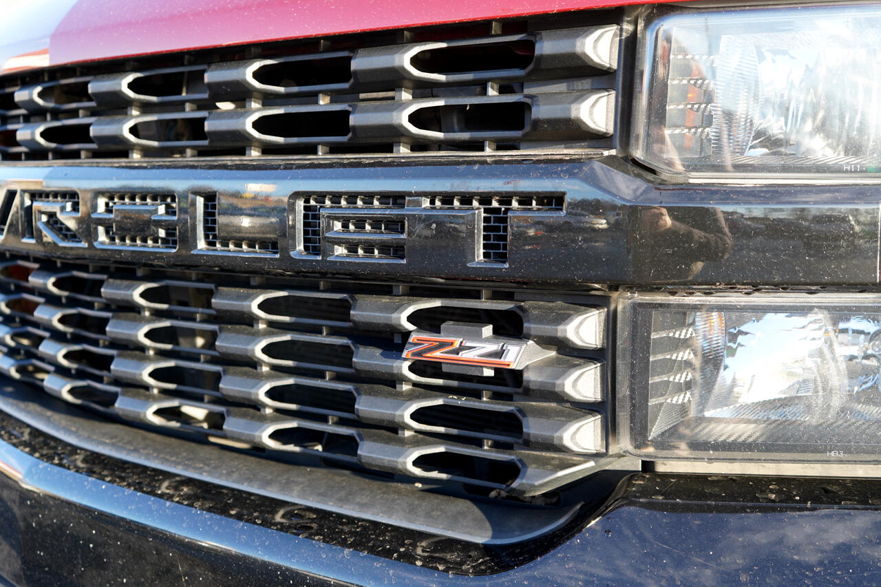 Chevrolet Silverado 1500 4WD Crew Cab 147" Custom Trail Boss 2020