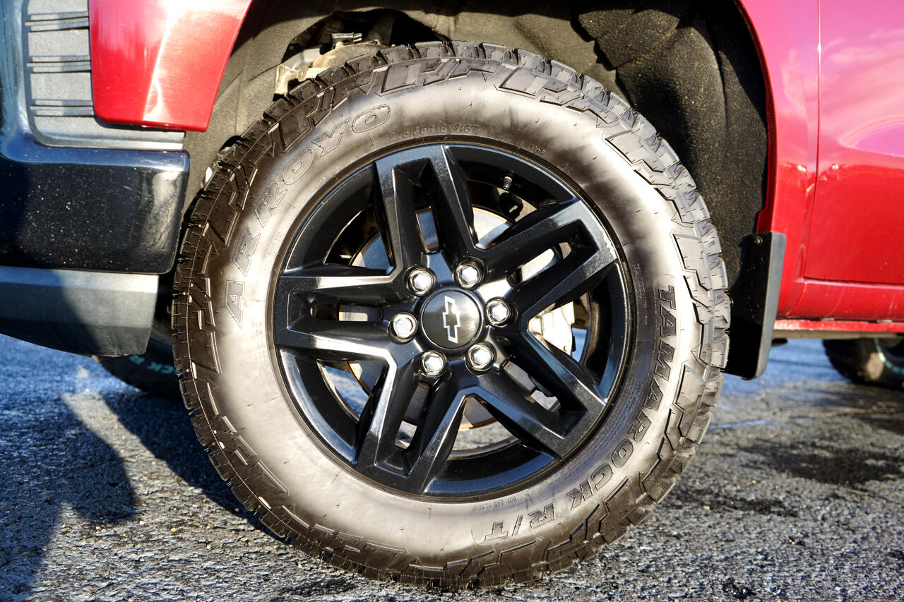 Chevrolet Silverado 1500 4WD Crew Cab 147" Custom Trail Boss 2020