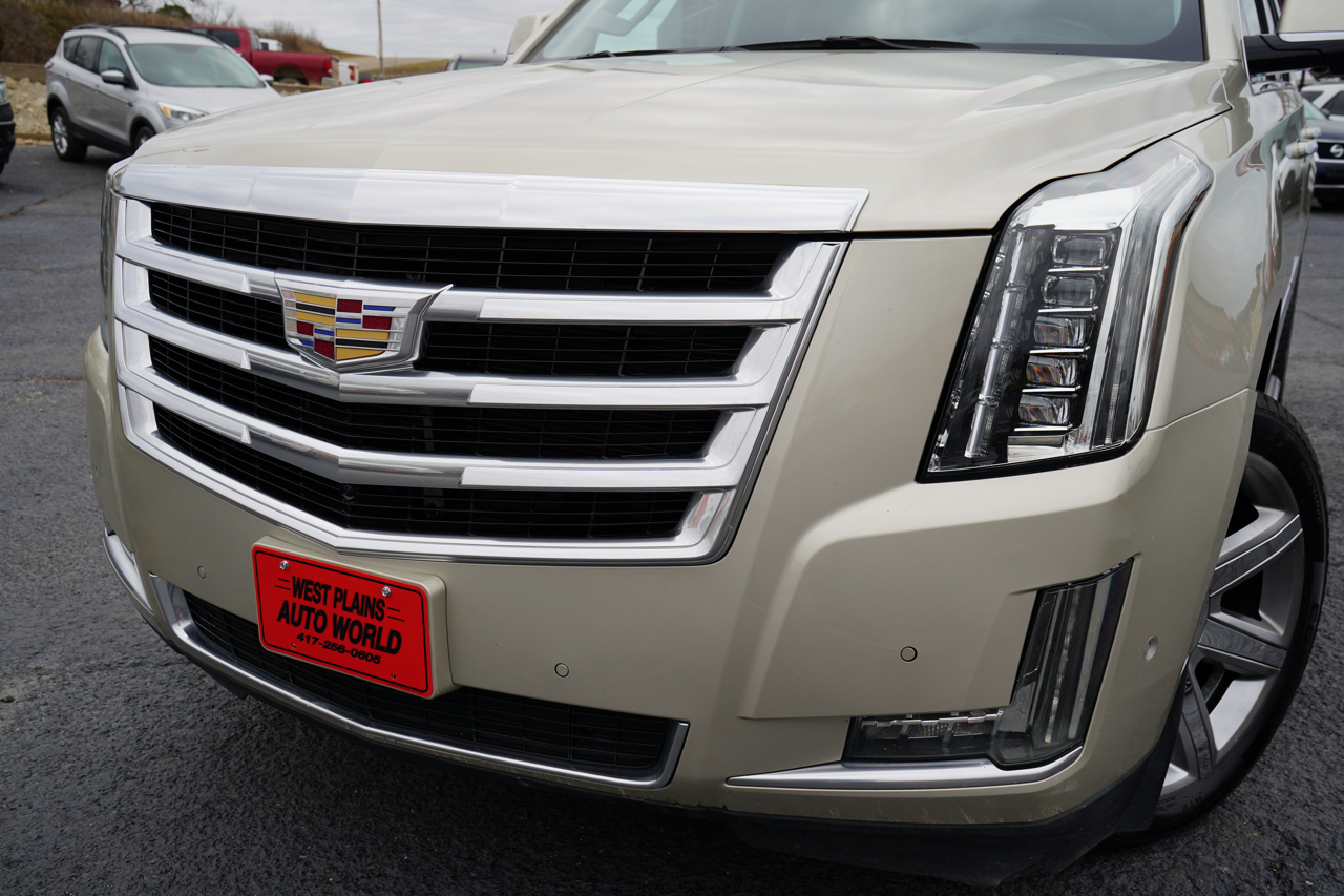 Cadillac Escalade 4WD 4dr Luxury 2017