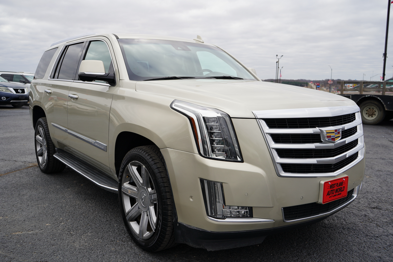 Cadillac Escalade 4WD 4dr Luxury 2017
