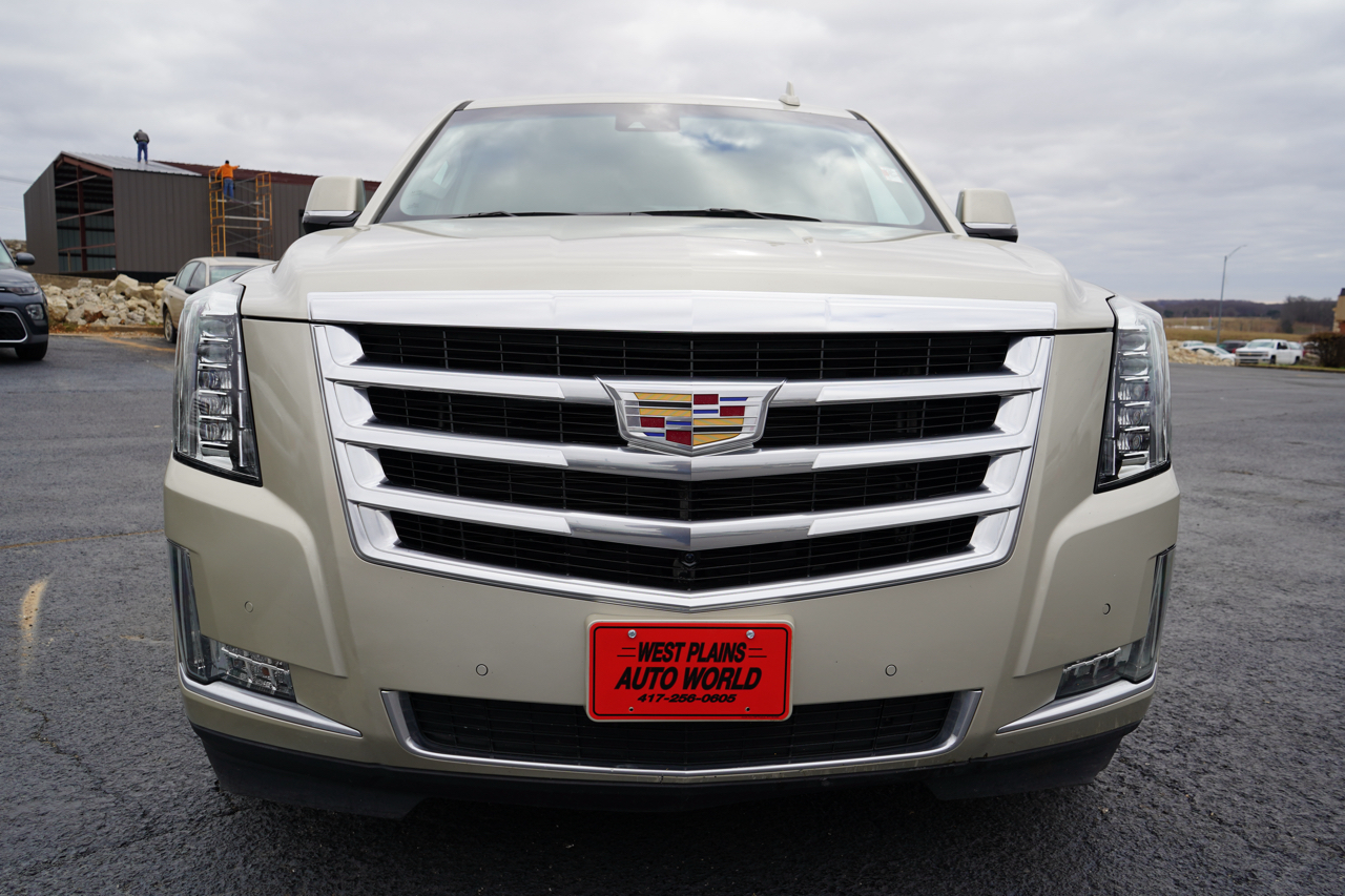 Cadillac Escalade 4WD 4dr Luxury 2017