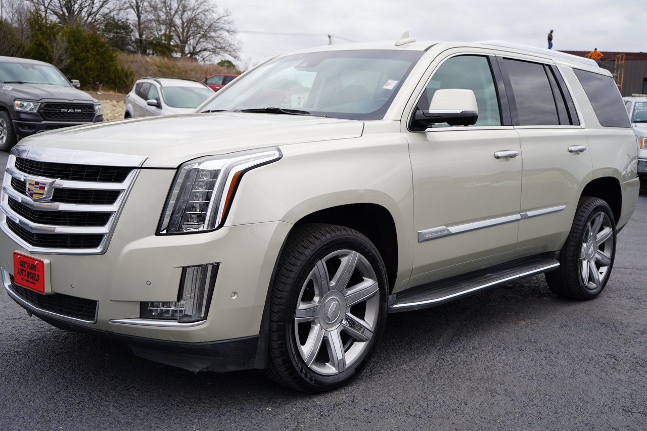 Cadillac Escalade 4WD 4dr Luxury 2017