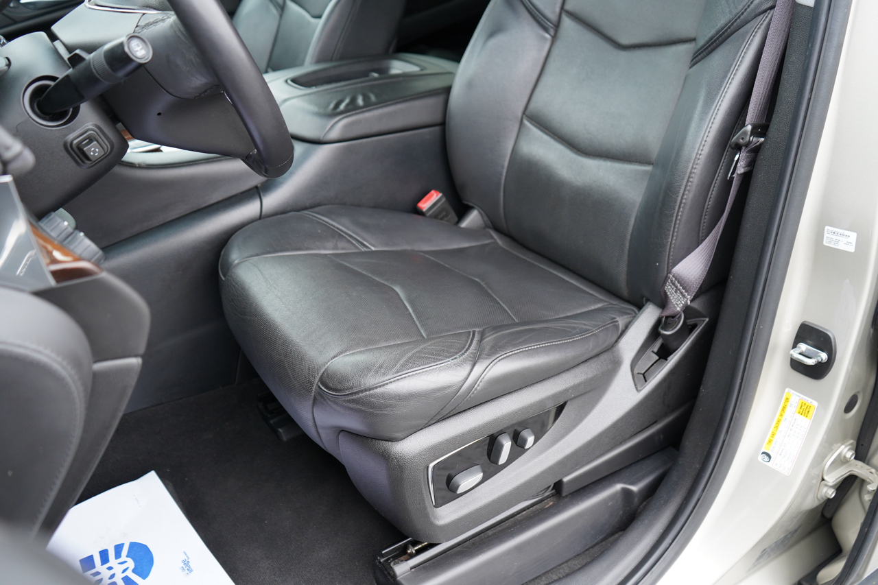 Cadillac Escalade 4WD 4dr Luxury 2017