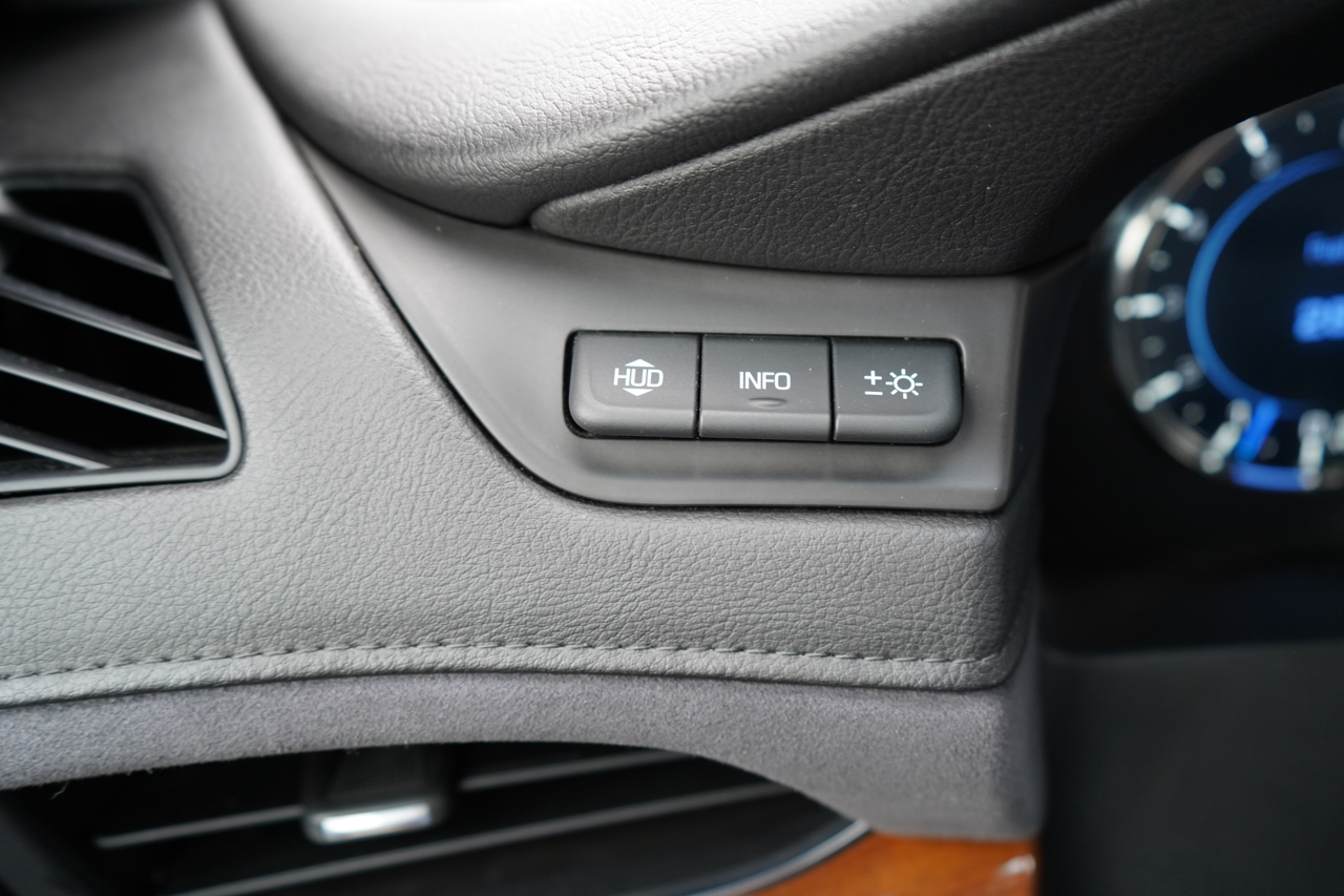 Cadillac Escalade 4WD 4dr Luxury 2017