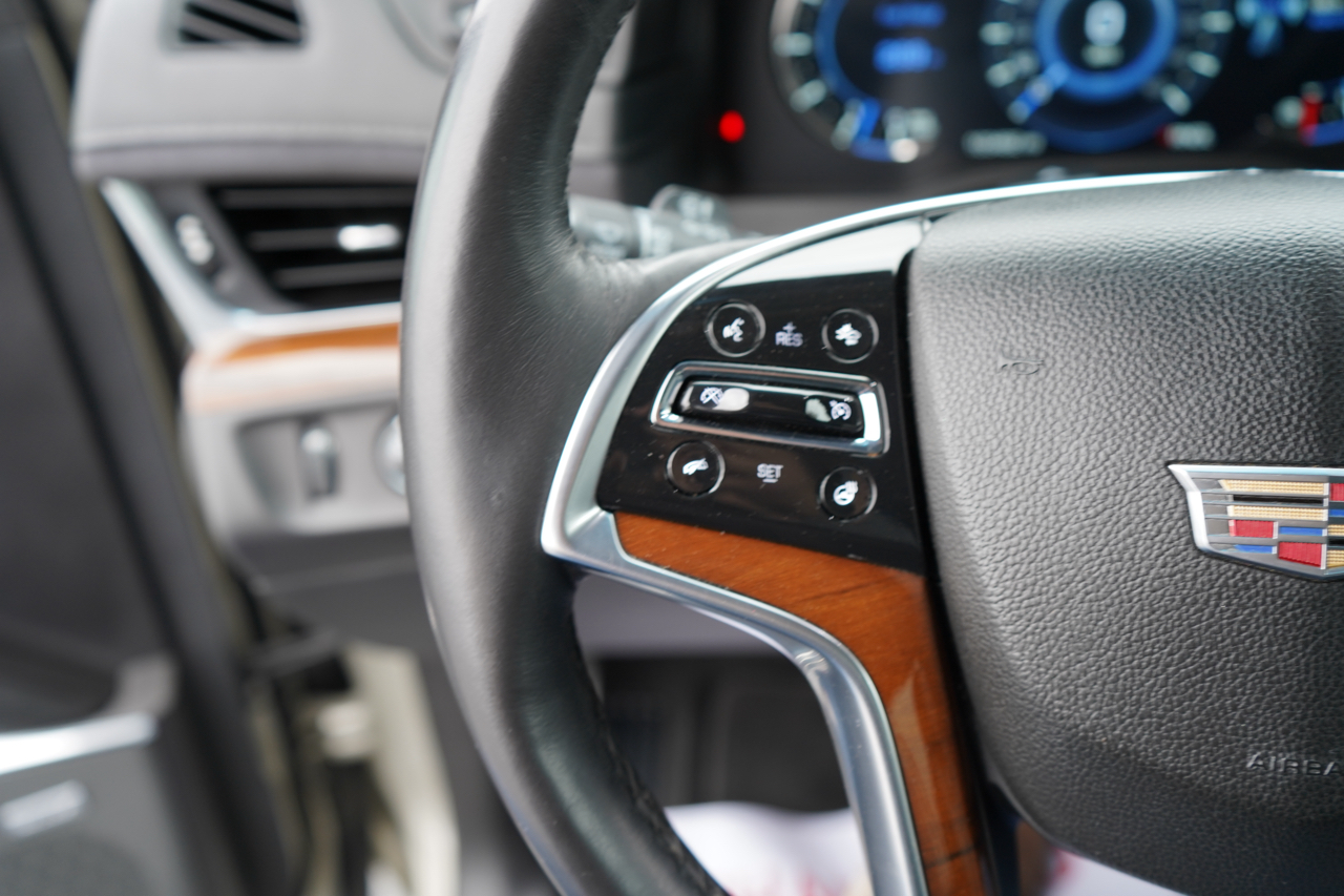 Cadillac Escalade 4WD 4dr Luxury 2017