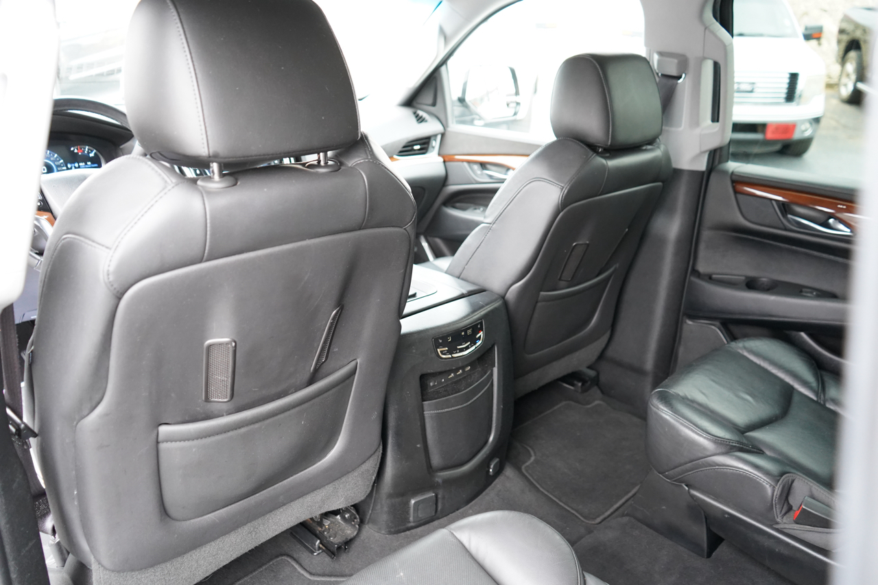 Cadillac Escalade 4WD 4dr Luxury 2017