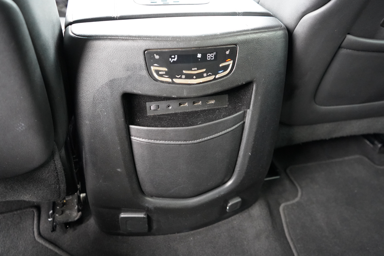 Cadillac Escalade 4WD 4dr Luxury 2017