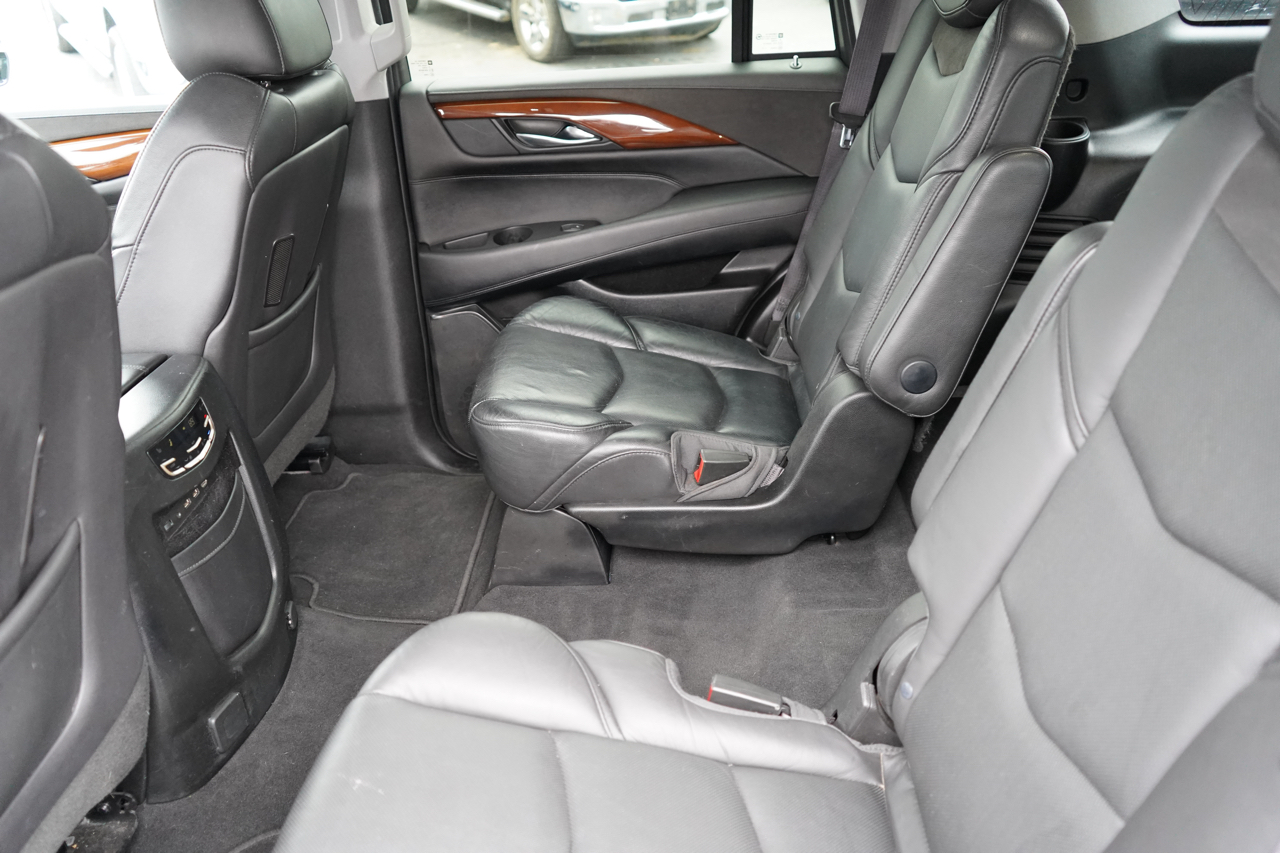 Cadillac Escalade 4WD 4dr Luxury 2017