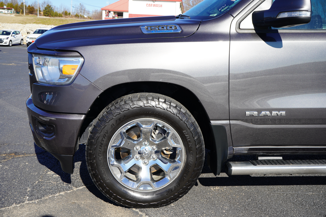 RAM 1500 Big Horn 4x4 Crew Cab 6'4" Box 2022