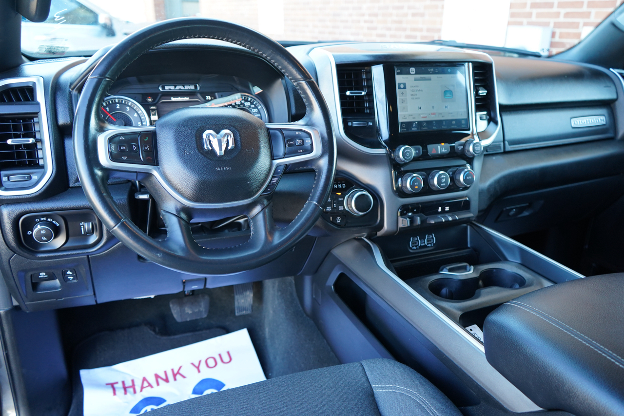 RAM 1500 Big Horn 4x4 Crew Cab 6'4" Box 2022