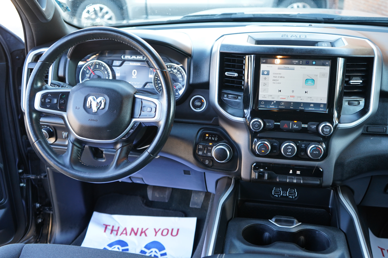 RAM 1500 Big Horn 4x4 Crew Cab 6'4" Box 2022