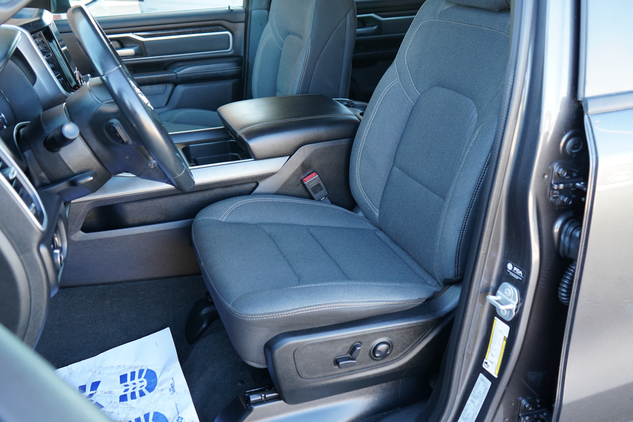 RAM 1500 Big Horn 4x4 Crew Cab 6'4" Box 2022