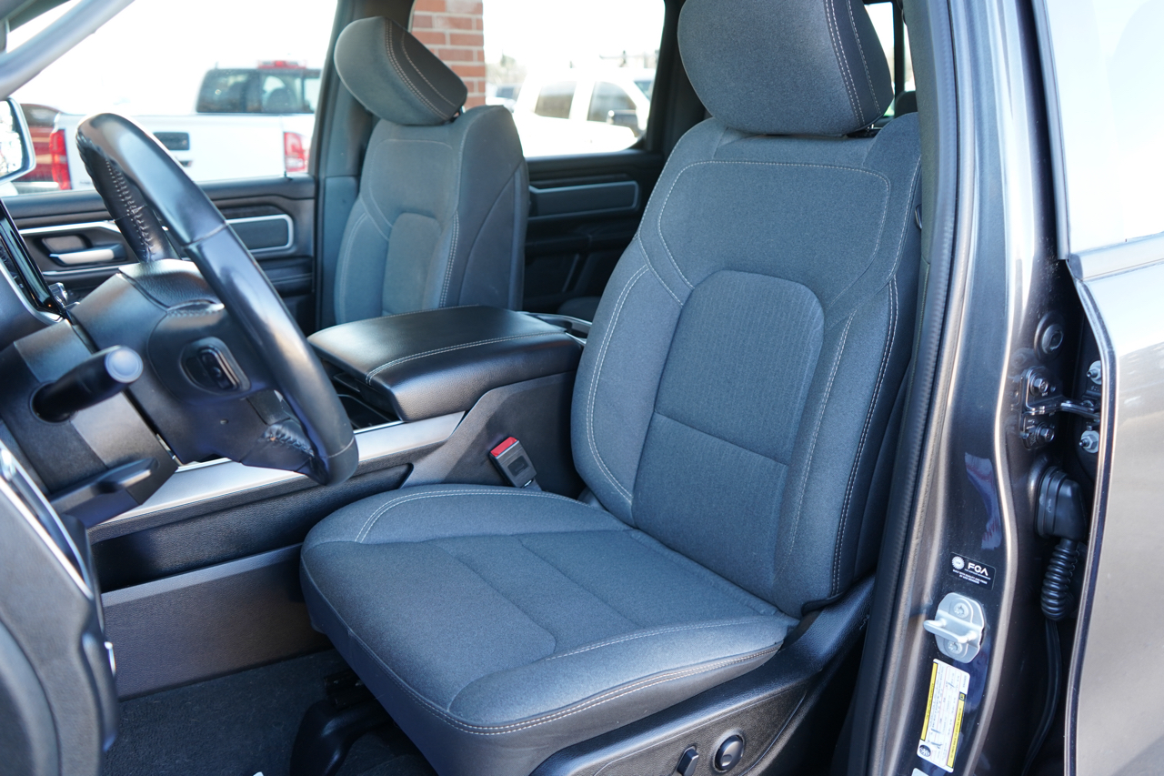 RAM 1500 Big Horn 4x4 Crew Cab 6'4" Box 2022