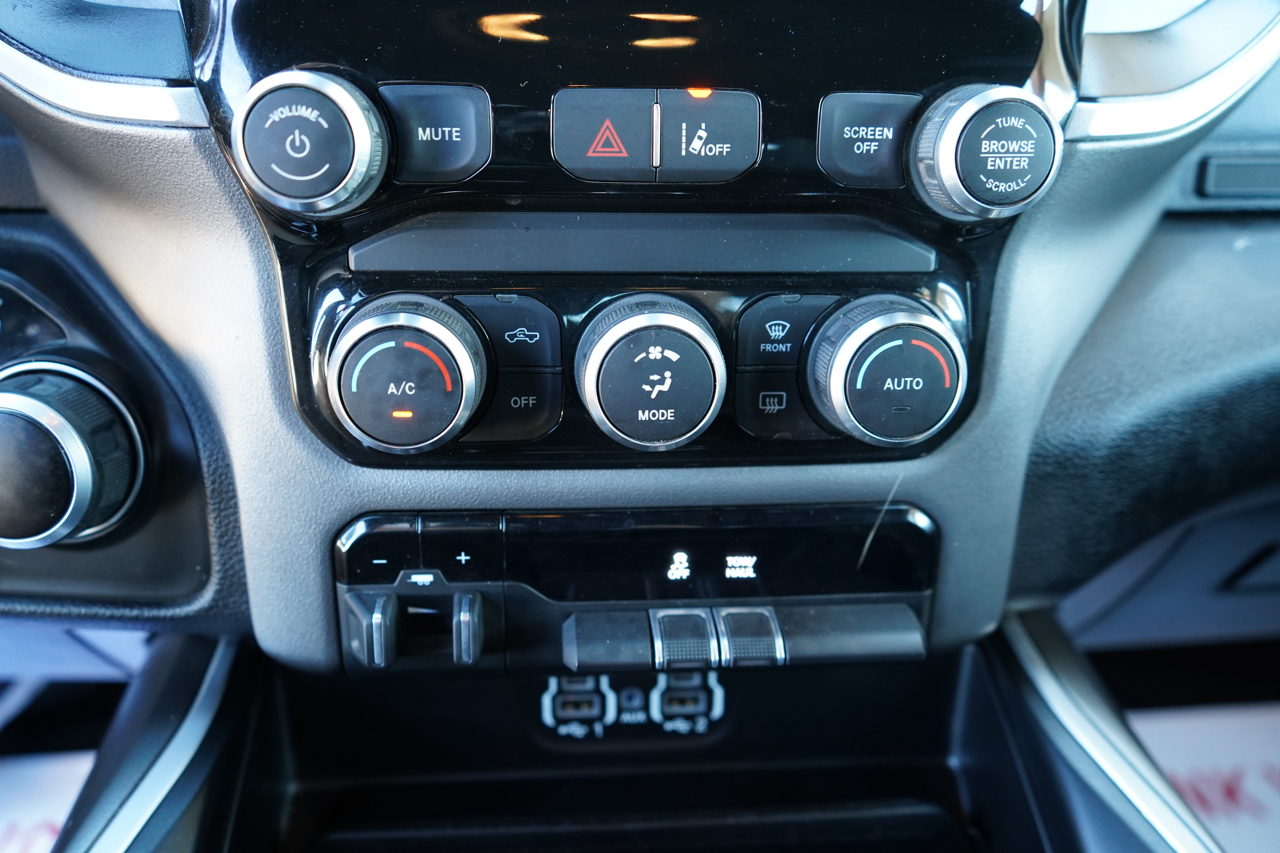 RAM 1500 Big Horn 4x4 Crew Cab 6'4" Box 2022