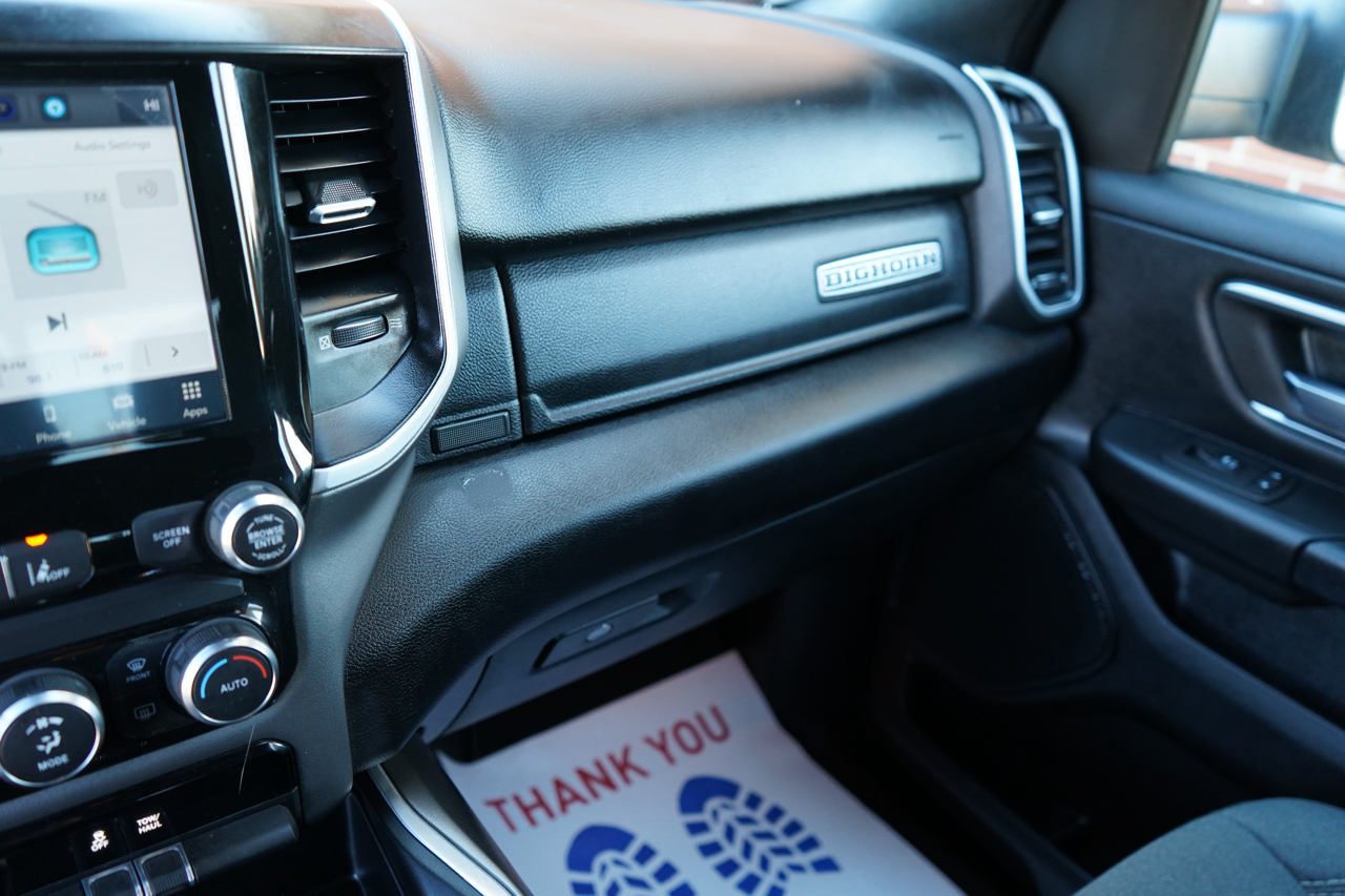 RAM 1500 Big Horn 4x4 Crew Cab 6'4" Box 2022