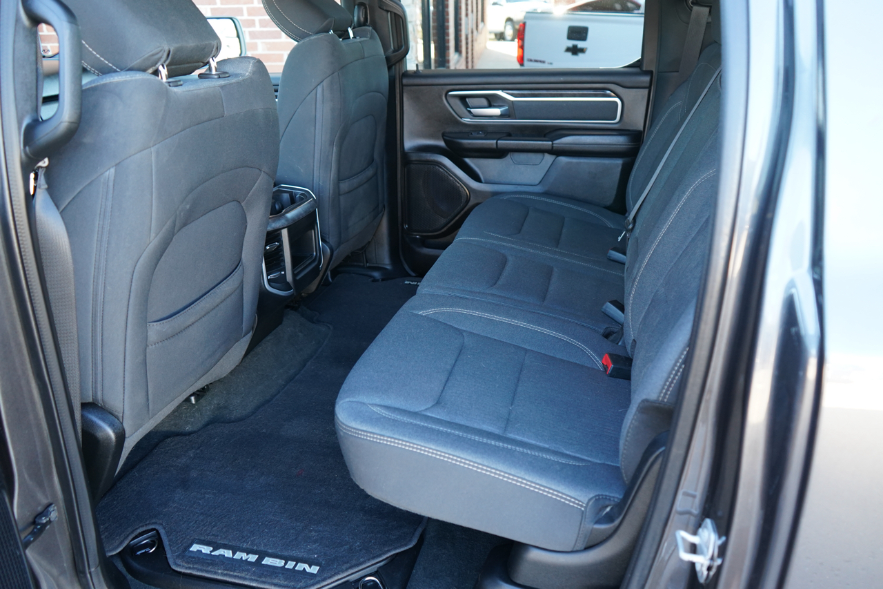 RAM 1500 Big Horn 4x4 Crew Cab 6'4" Box 2022