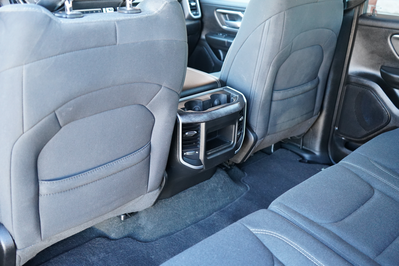 RAM 1500 Big Horn 4x4 Crew Cab 6'4" Box 2022