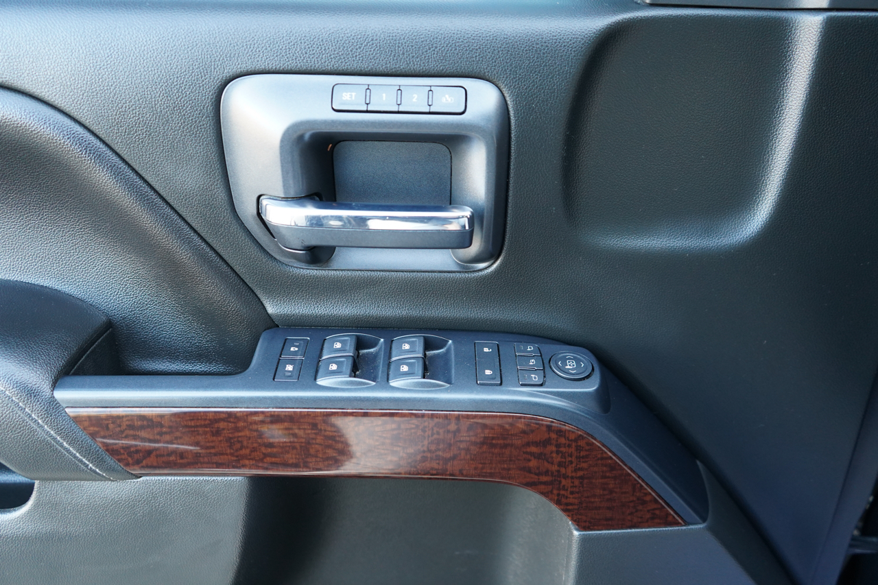 GMC Sierra 1500 4WD Crew Cab 143.5" SLT 2018