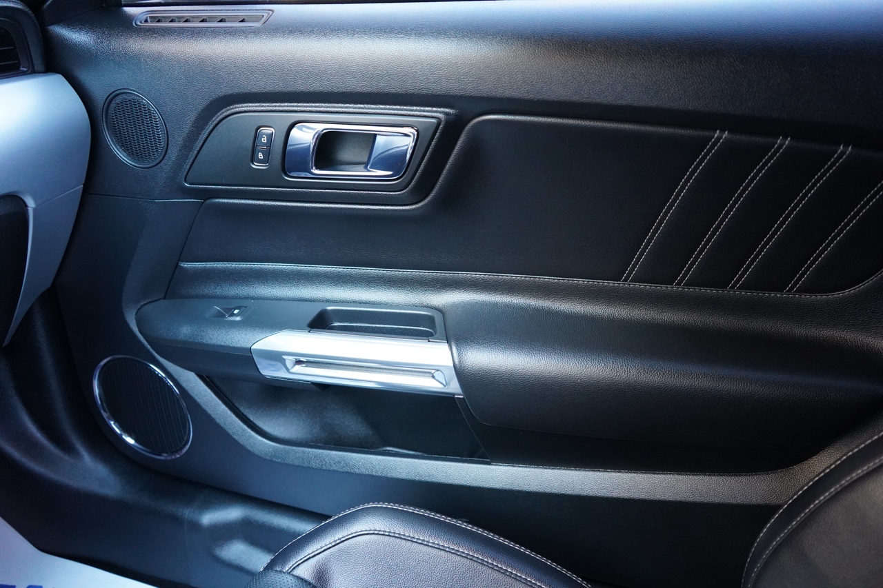 Ford Mustang 2dr Fastback EcoBoost Premium 2017