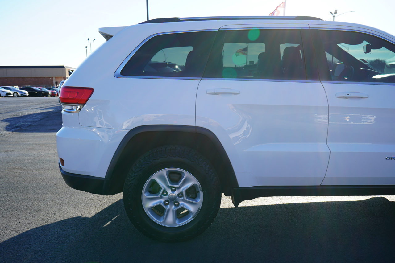 Jeep Grand Cherokee 4WD 4dr Laredo 2016