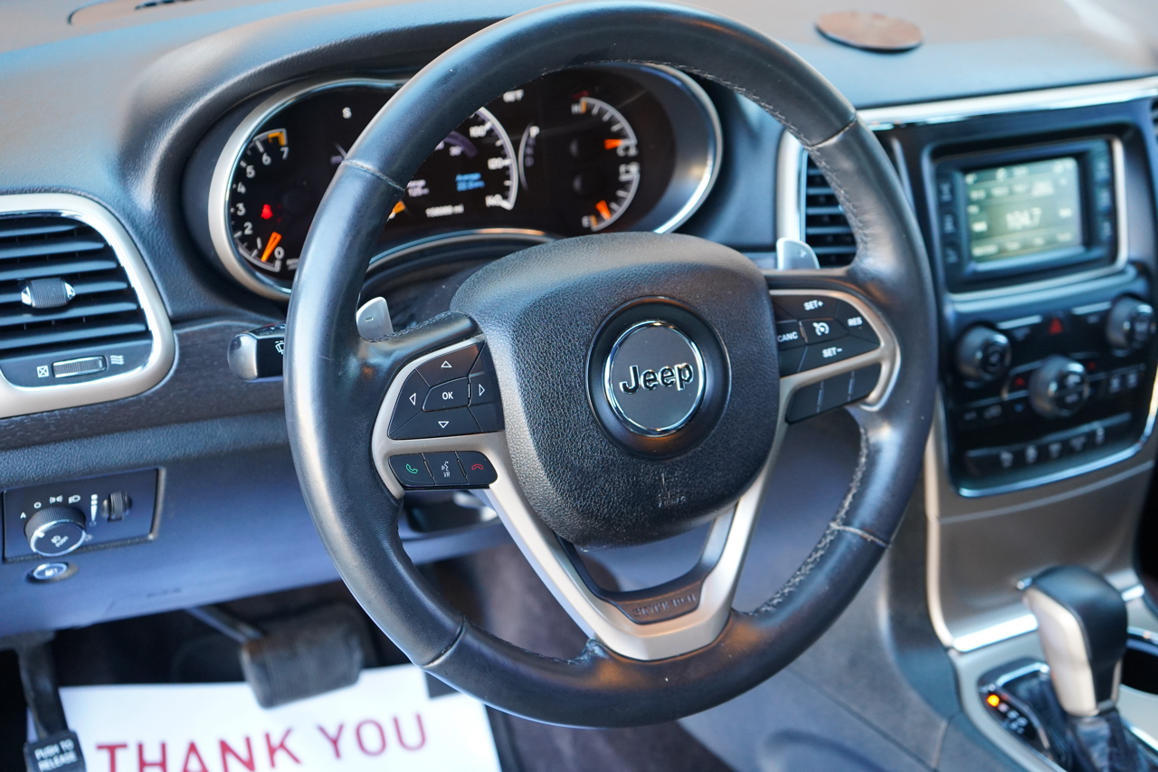 Jeep Grand Cherokee 4WD 4dr Laredo 2016