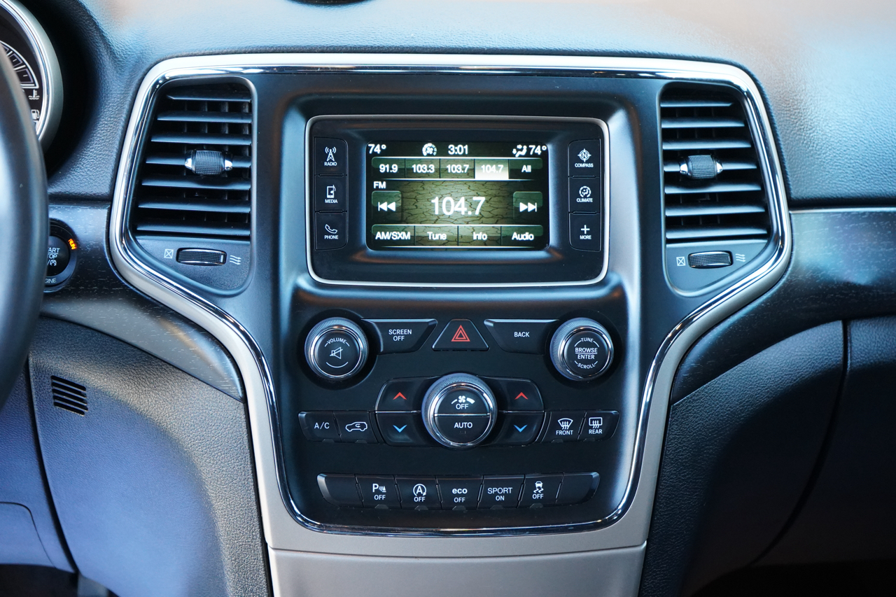 Jeep Grand Cherokee 4WD 4dr Laredo 2016