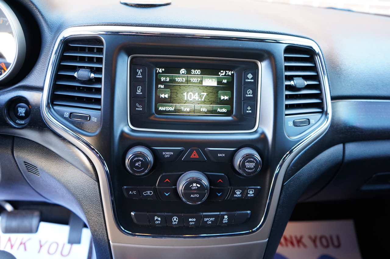 Jeep Grand Cherokee 4WD 4dr Laredo 2016