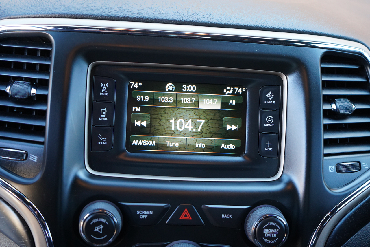 Jeep Grand Cherokee 4WD 4dr Laredo 2016