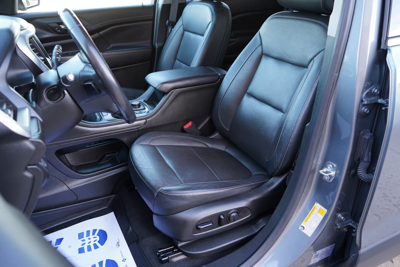 GMC Acadia FWD 4dr SLT 2020