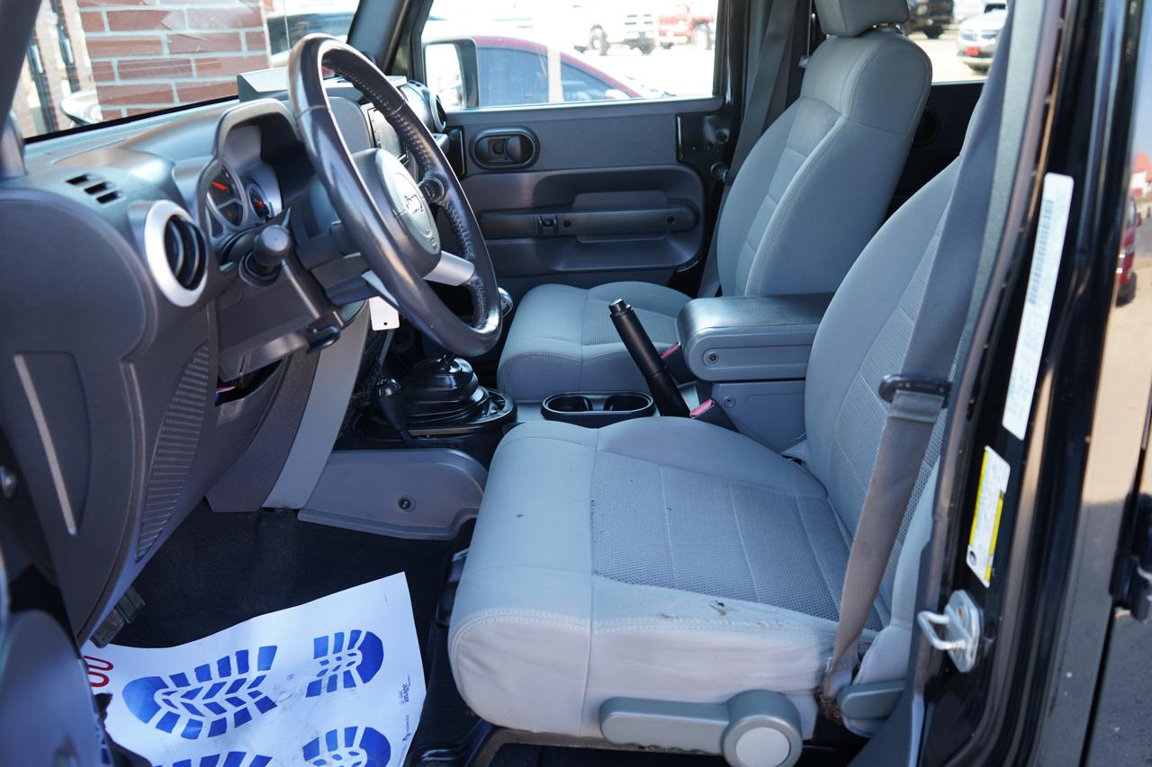 Jeep Wrangler 4WD 4dr Unlimited Sahara 2008