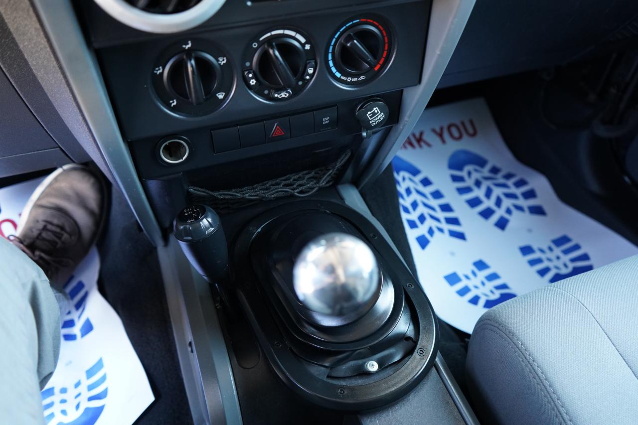 Jeep Wrangler 4WD 4dr Unlimited Sahara 2008