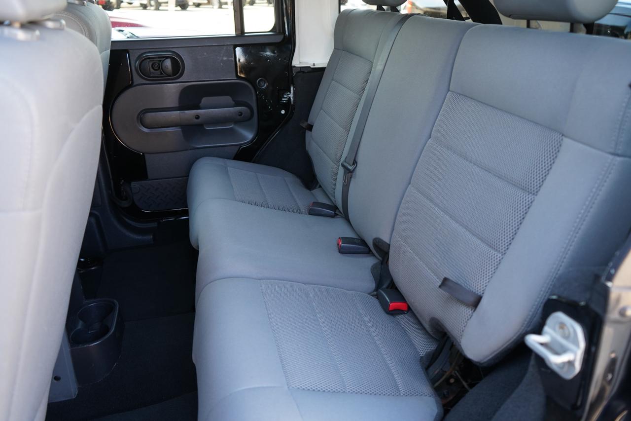 Jeep Wrangler 4WD 4dr Unlimited Sahara 2008