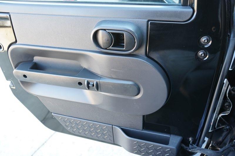 Jeep Wrangler 4WD 4dr Unlimited Sahara 2008
