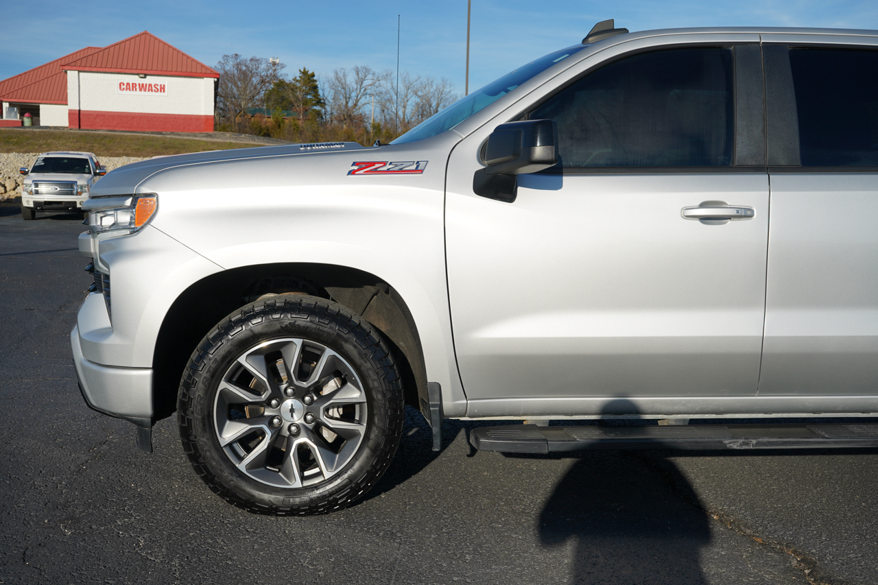 Chevrolet Silverado 1500 4WD Crew Cab 147" RST 2022