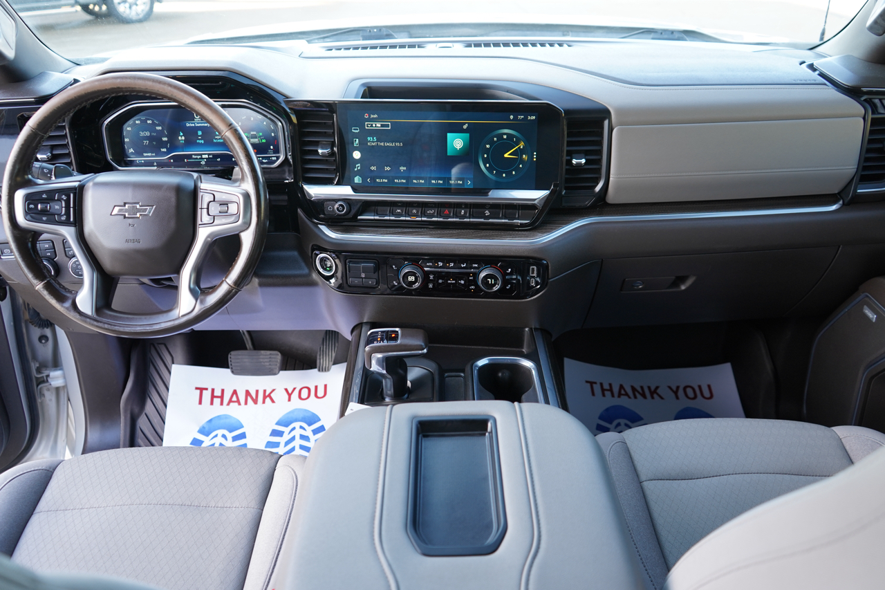 Chevrolet Silverado 1500 4WD Crew Cab 147" RST 2022