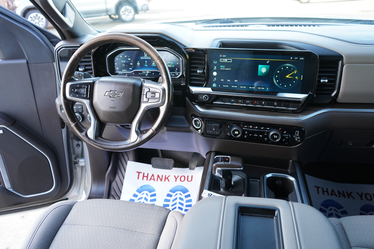 Chevrolet Silverado 1500 4WD Crew Cab 147" RST 2022