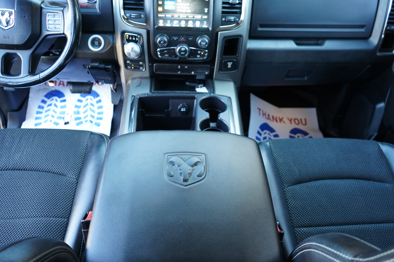 RAM 1500 4WD Crew Cab 140.5" Sport 2014