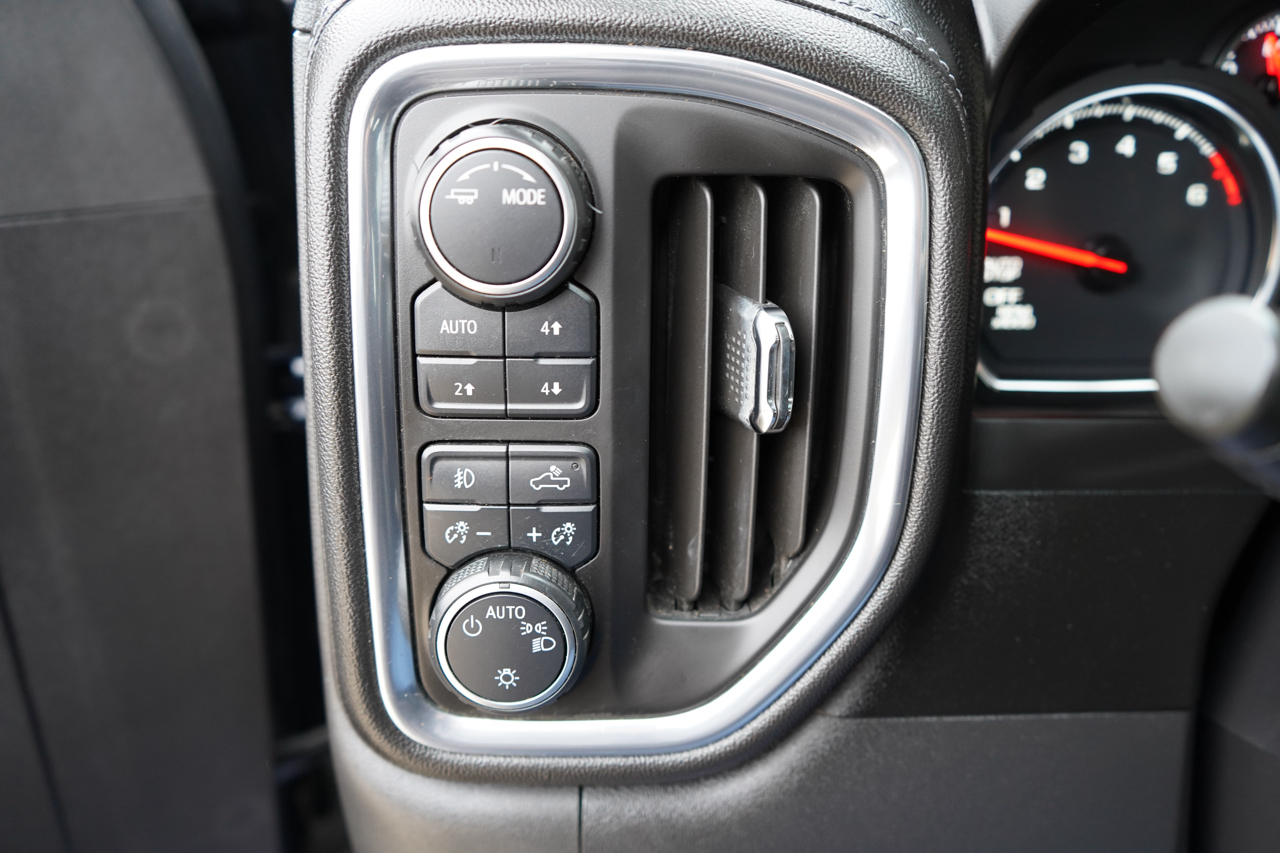 Chevrolet Silverado 1500 4WD Crew Cab 147" LT Trail Boss 2020