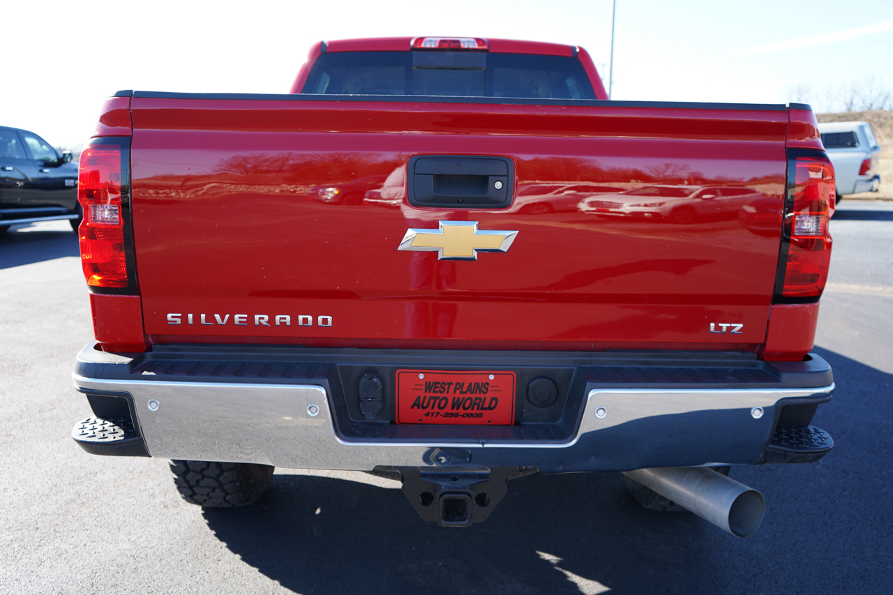 Chevrolet Silverado 2500HD 4WD Crew Cab 153.7" LTZ 2018