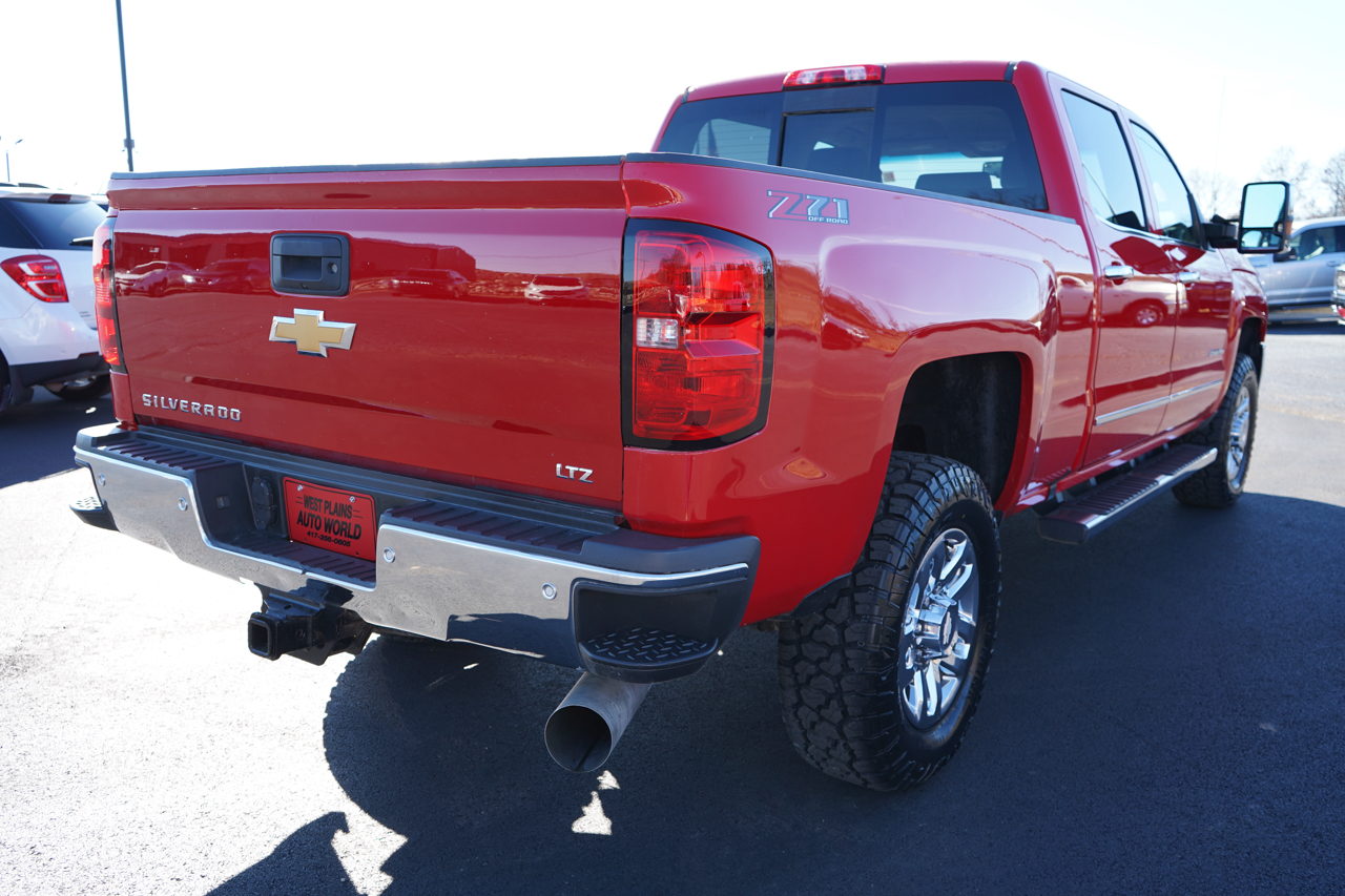 Chevrolet Silverado 2500HD 4WD Crew Cab 153.7" LTZ 2018