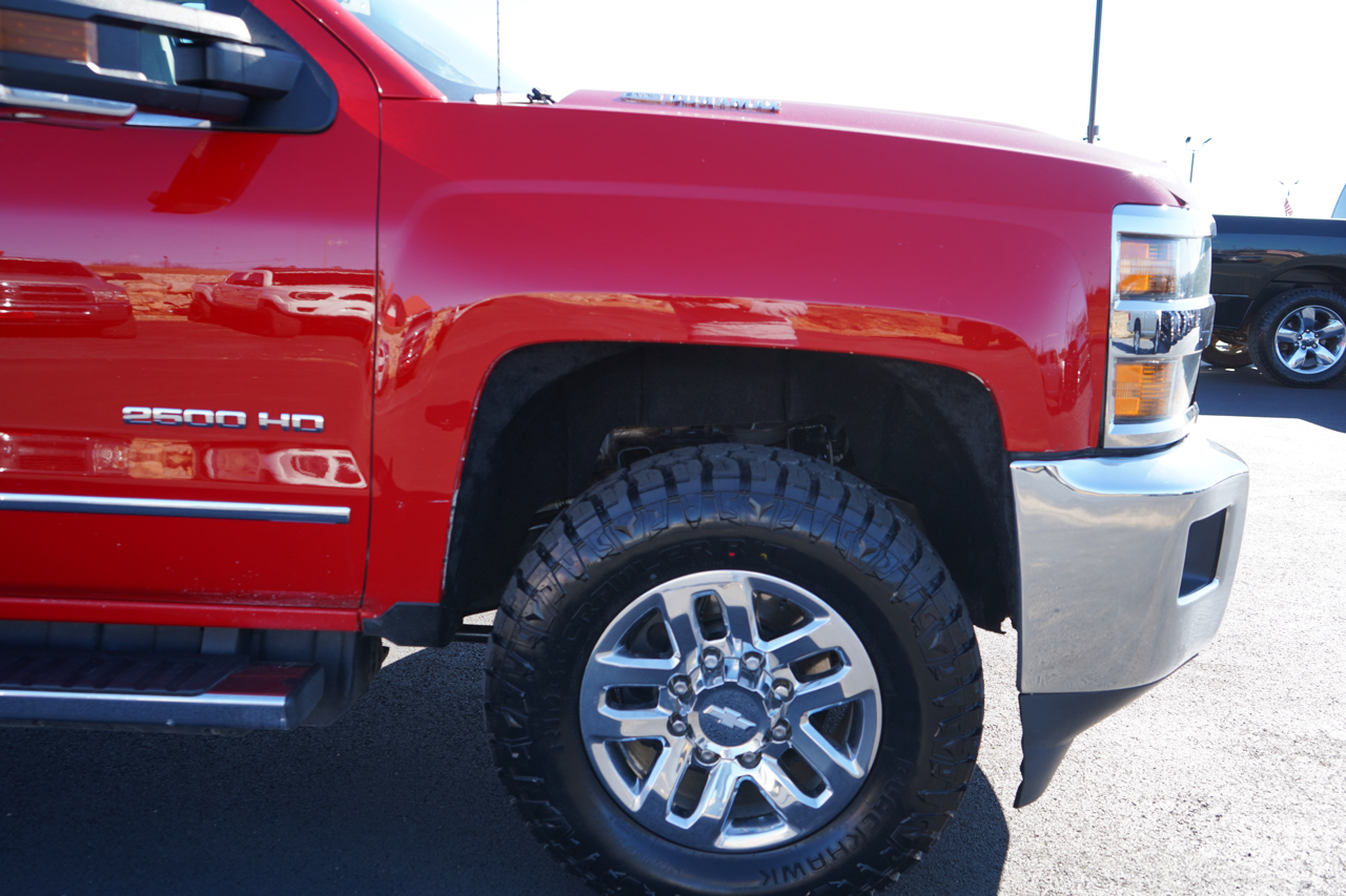 Chevrolet Silverado 2500HD 4WD Crew Cab 153.7" LTZ 2018
