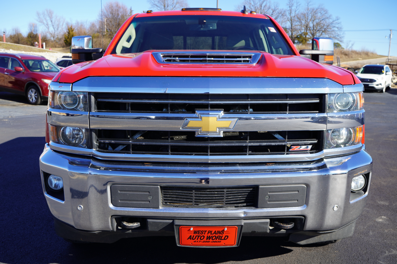 Chevrolet Silverado 2500HD 4WD Crew Cab 153.7" LTZ 2018