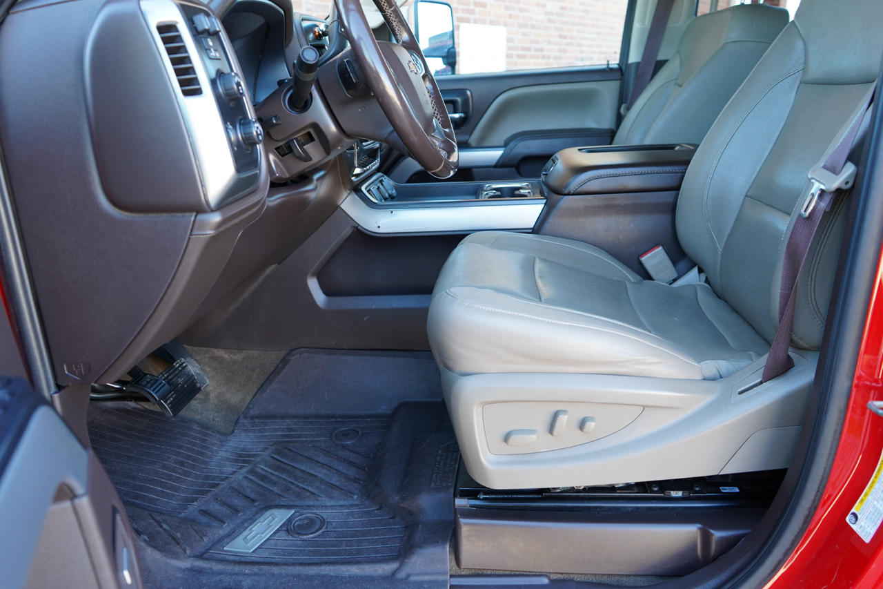 Chevrolet Silverado 2500HD 4WD Crew Cab 153.7" LTZ 2018