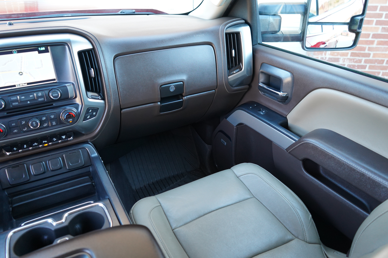 Chevrolet Silverado 2500HD 4WD Crew Cab 153.7" LTZ 2018