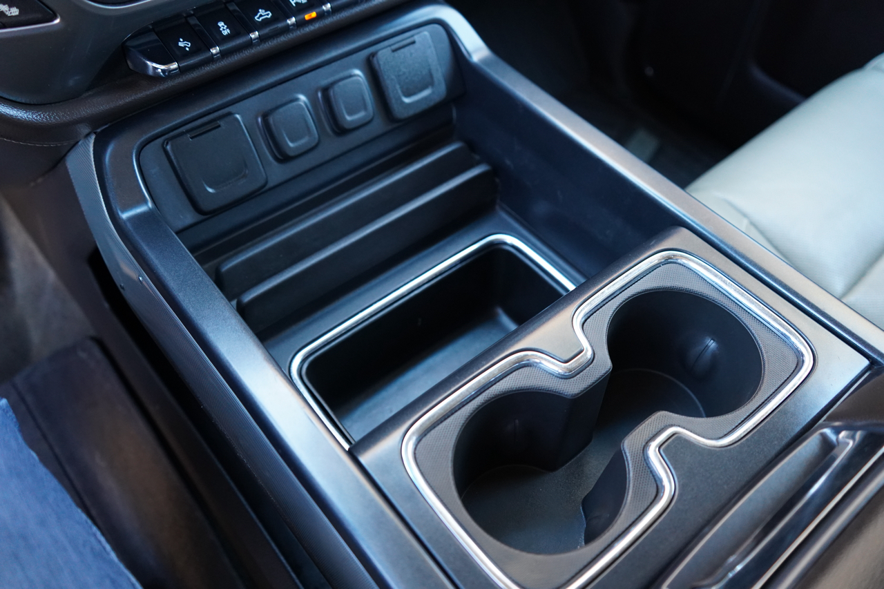 Chevrolet Silverado 2500HD 4WD Crew Cab 153.7" LTZ 2018