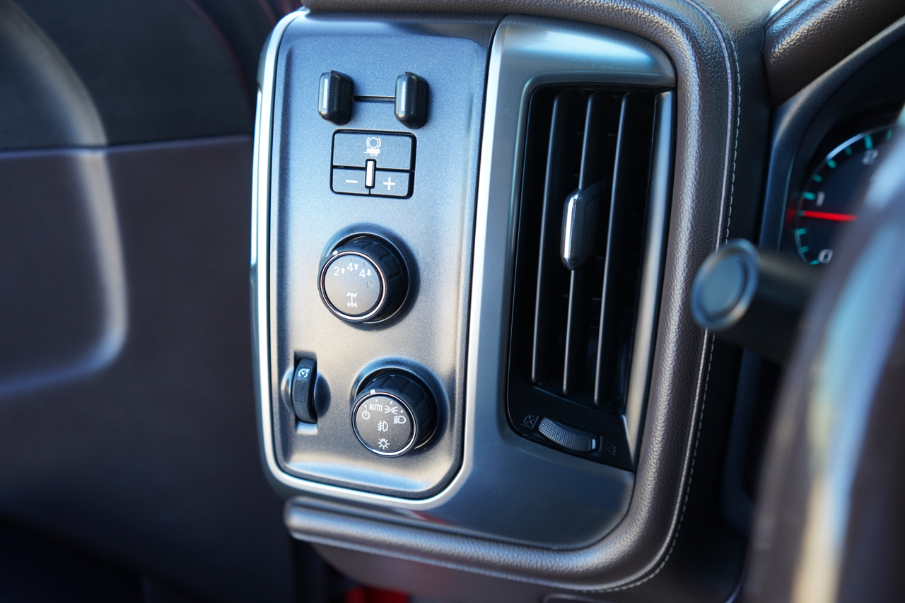 Chevrolet Silverado 2500HD 4WD Crew Cab 153.7" LTZ 2018