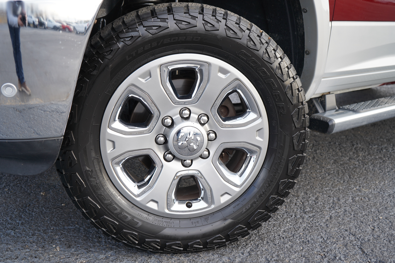 RAM 2500 Laramie Mega Cab 4WD 2016